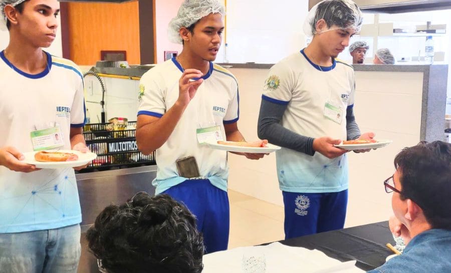 Escola de gastronomia da rede Ieptec realiza 1º concurso gastronômico estudantil